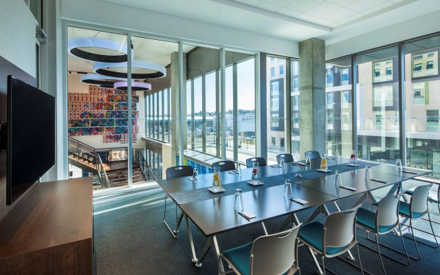 Aloft by Marriott, Boston Seaport District