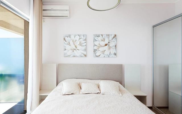 Altezza 14 Premium Tophill best view and pool