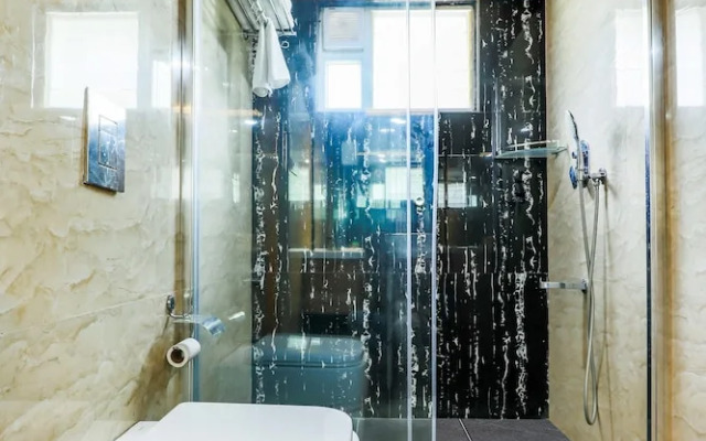 Fabhotel Capitol Suites