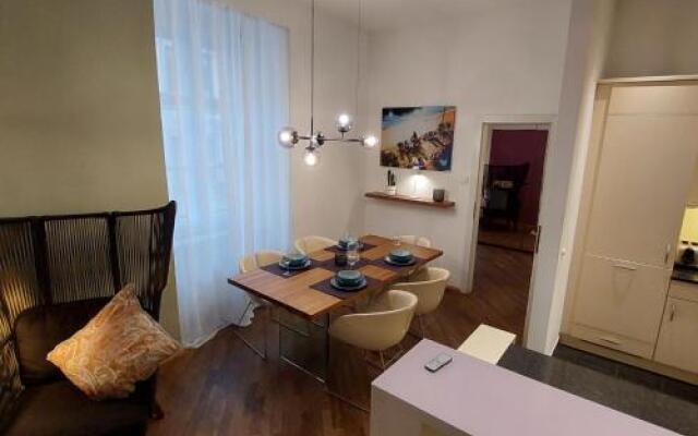 Apartment Inner City