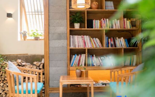 Yunshanshui Hot Spring Panoramic Holiday Hostel