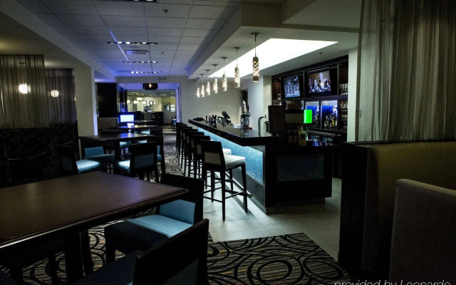 The Grand Winnipeg Airport Hotel by Lakeview