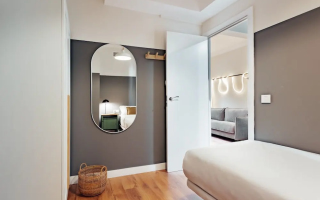 Santiago Apartments (Santiago 2.2) By Olala Homes