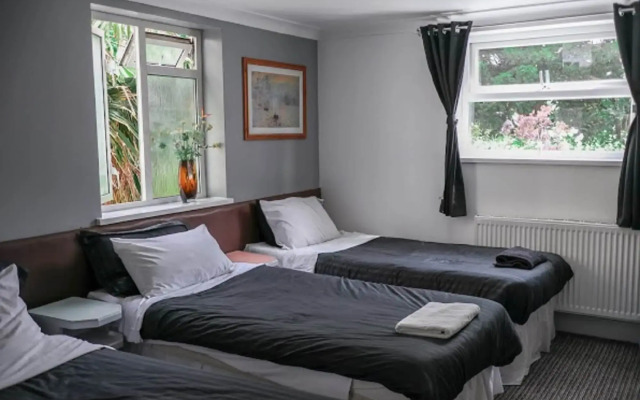 Hotel 261