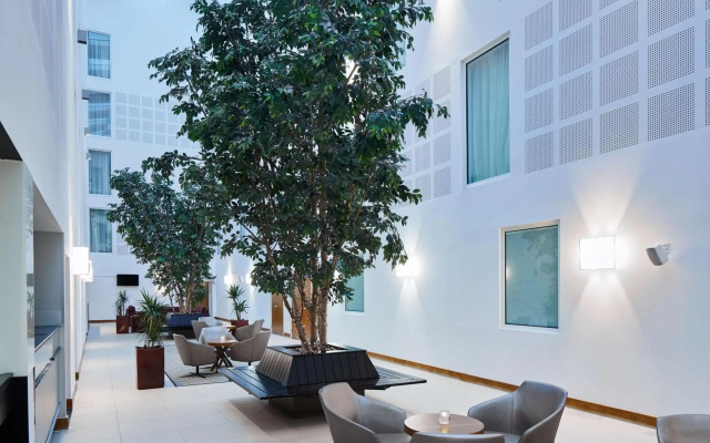 Courtyard by Marriott London Gatwick Airport