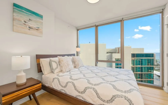 Sky Ala Moana 4209 2 Bedroom Condo by RedAwning