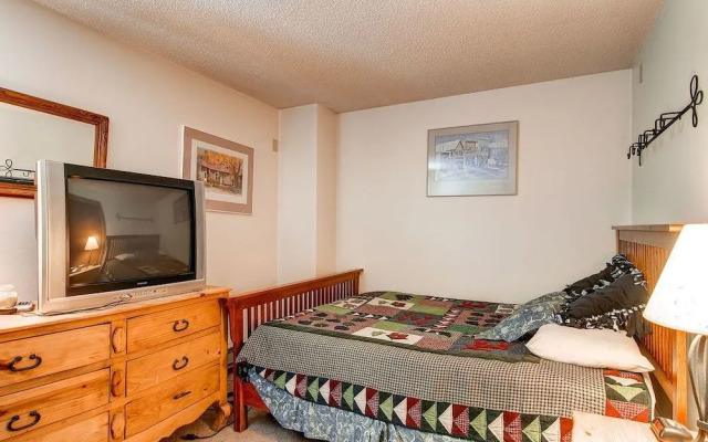 Ski Hill 36 by RedAwning