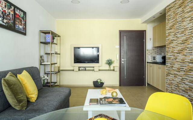 Simple Living in Netanya by Sea N' Rent