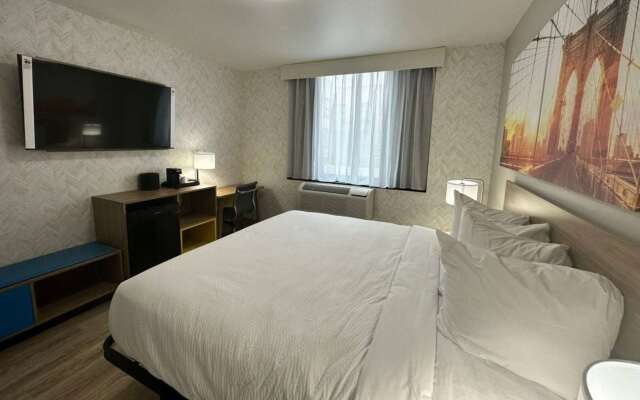 Days Inn by Wyndham Brooklyn / Eastern Parkway