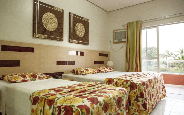 Lagoa Quente Hotel