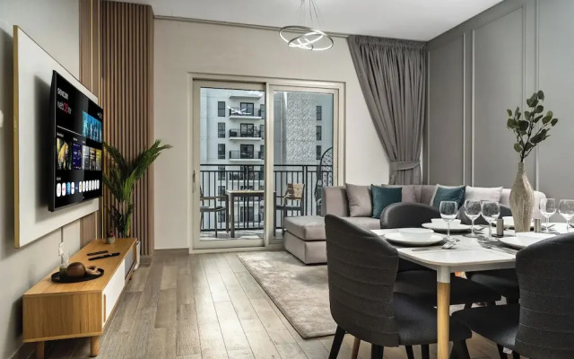 Luxe Ventures Waters Edge Haven