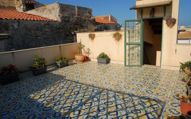 The Charme Ares- Bed and Breakfast