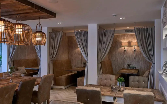 Hotel Heer Hugo