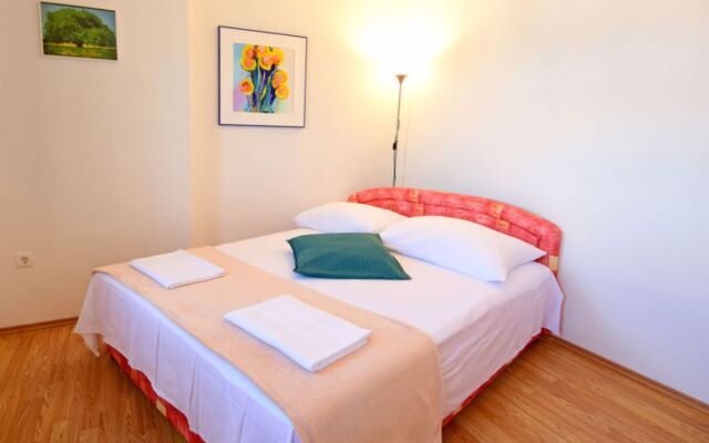 Apartment Anđa Trogir/Slatine 18299