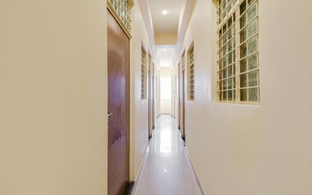 SPOT ON 76239 Hotel Golden