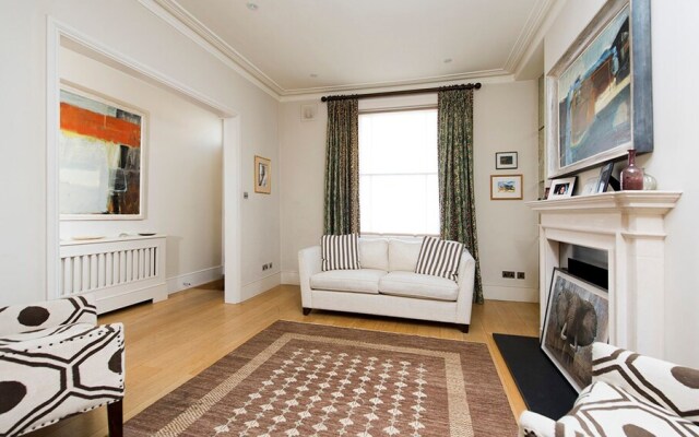 Beautiful 3BR Family Home in the Heart of Chelsea
