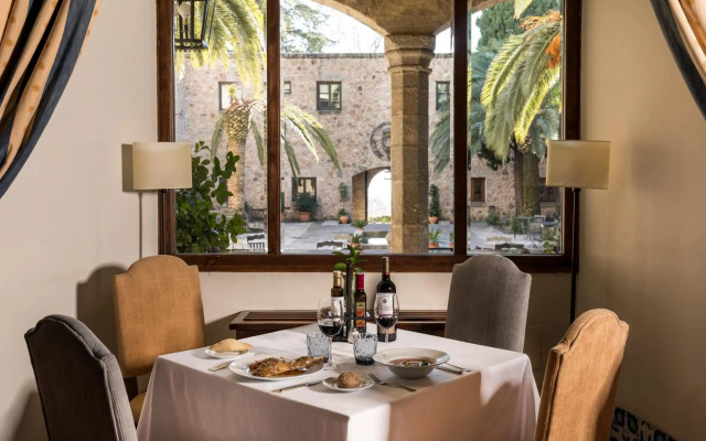 Parador De Jarandilla De La Vera