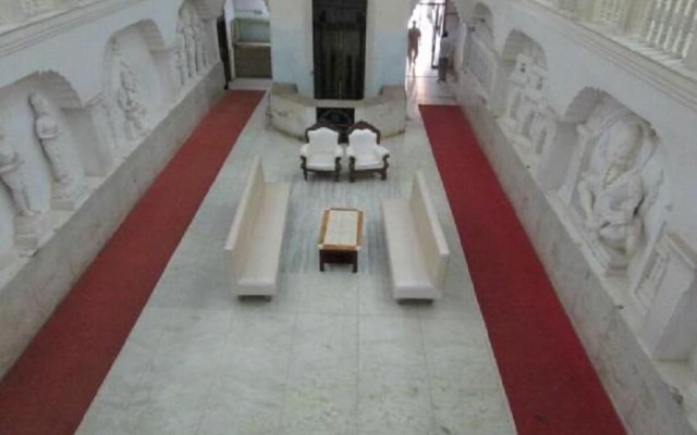 Iroomz Shanbhag Towers International