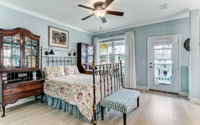 2152 Cape Sound 2 Bedroom Townhouse by RedAwning