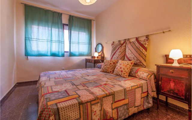 Nice apartment in Torrevieja with 3 Bedrooms