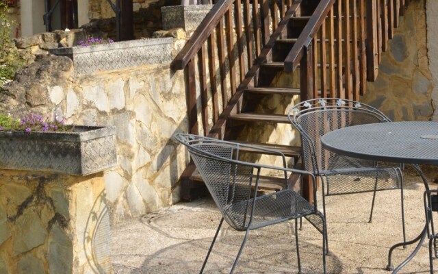 Wonderful location for weddings and parties by French château