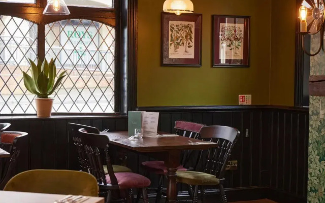 Kings Head Hotel by Greene King Inns