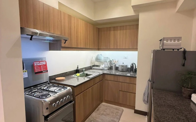 Cozy Modern Apartment Condo Unit