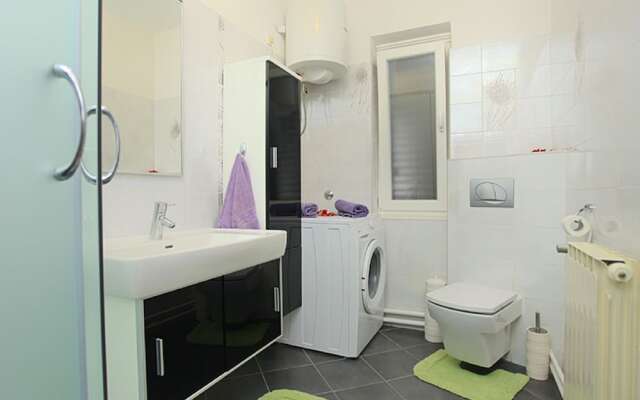 Alluring Holiday Home in Korčula with Whirlpool