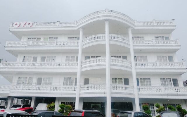 Oyo 696 Hasanah Guest House Syariah de Saphire