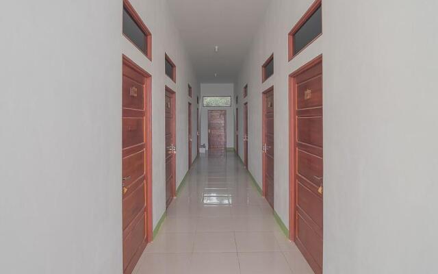 RedDoorz near RS Harapan Bersama
