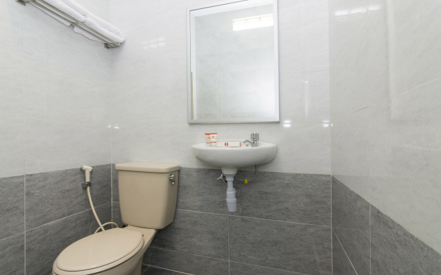 Super OYO 890 Dewi Fortuna Guest House