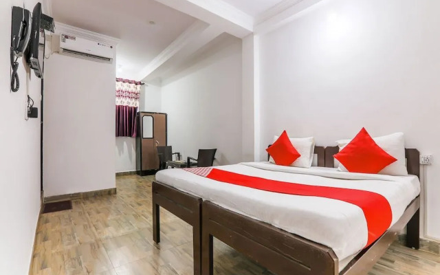 Frank Guest House by OYO Rooms