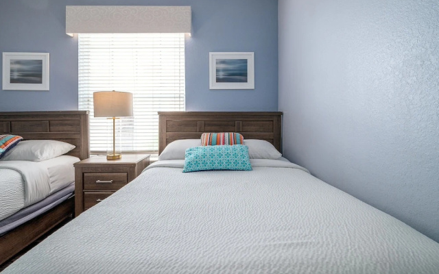 Casa Toscana Deluxe 3 Bedroom Condo by RedAwning