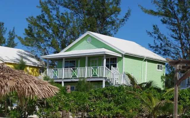 Windermere Wonder: Historic Home With Club Access
