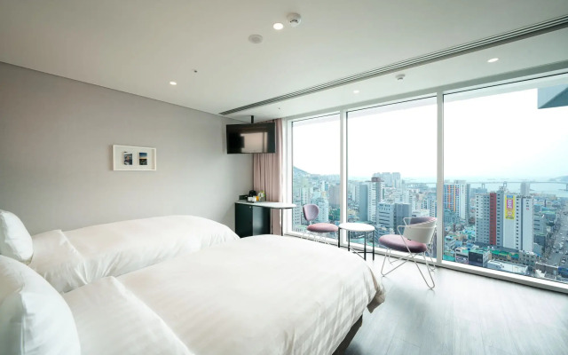 Lavalse Hotel