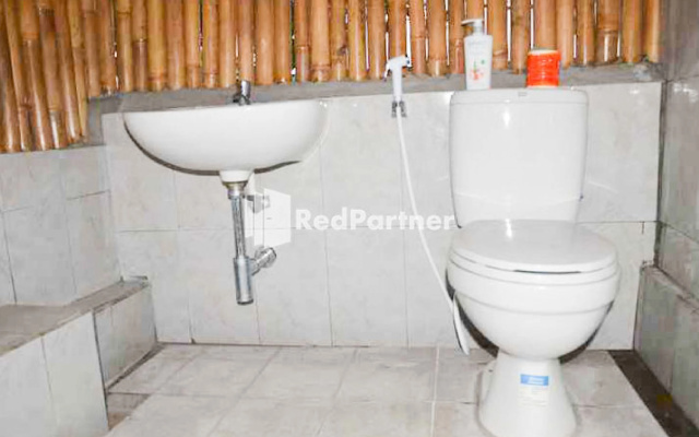 Eco Garden Resort RedPartner – Bathroom – Ekas Buana