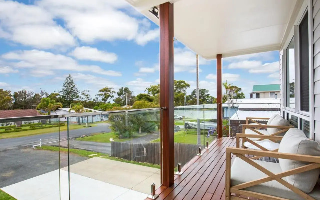 Sunfish - Pet Friendly - 4 Mins Walk to Beach