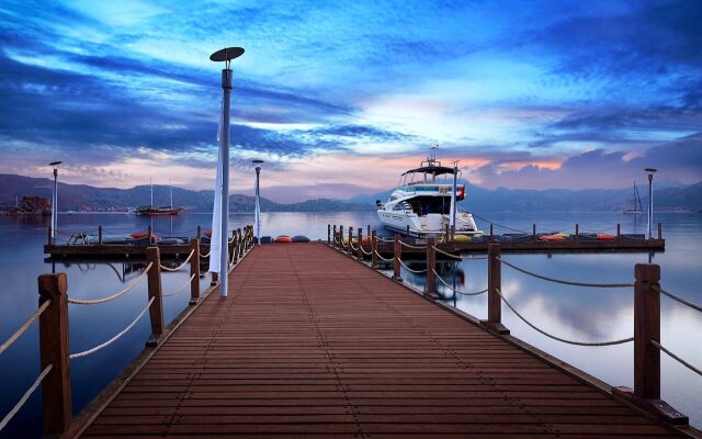 Fİ Light Solto Boutique Beach