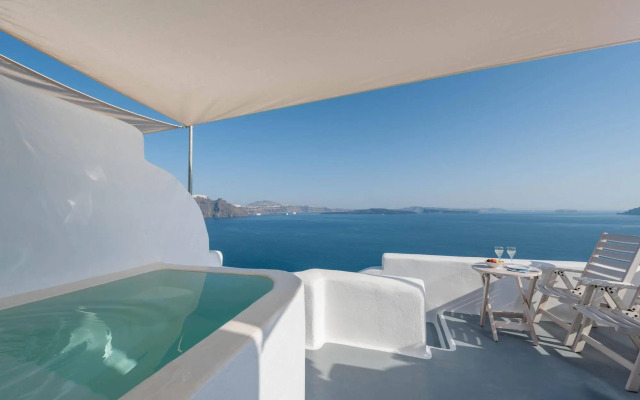 Thirea Suites & Studios - Adults Only