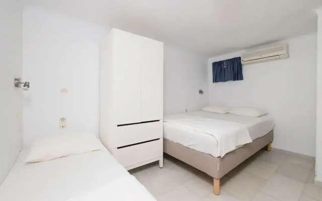 Angali HM Quiet 3 Bdrm Home on the Beach