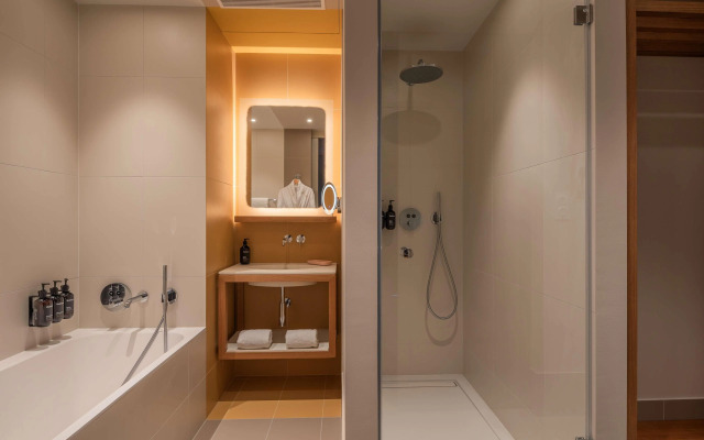 Canopy by Hilton Cannes