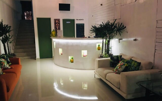 Tropicus 17 Romantic Zone Suite Room with Balcony