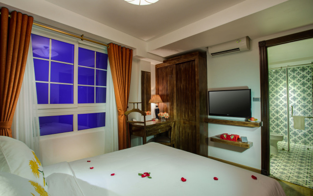 Singita Classy Boutique Hotel – Guest Rooms – Hanoi