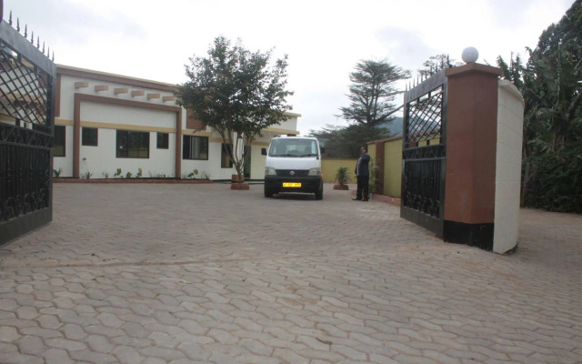 Way Side Hotel