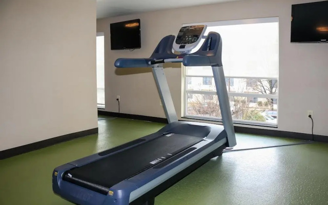 Holiday Inn & Suites Atlanta Airport-North