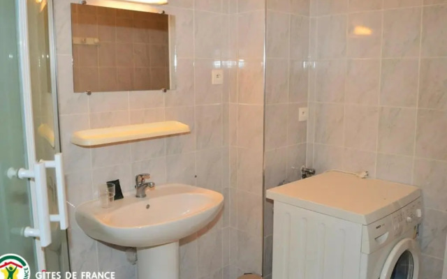 Gîte Saint-Laurent-de-Lin, 4 pièces, 6 personnes - FR-1-381-501