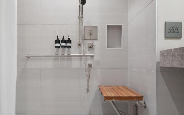 TETRA Hotel, Autograph Collection