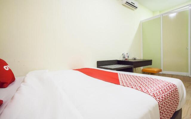 OYO 2361 Hotel Winston