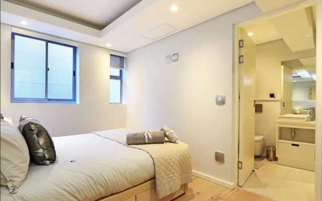 Four on C luxury Suites by Totalstay