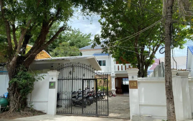 Muni Residence & Spa
